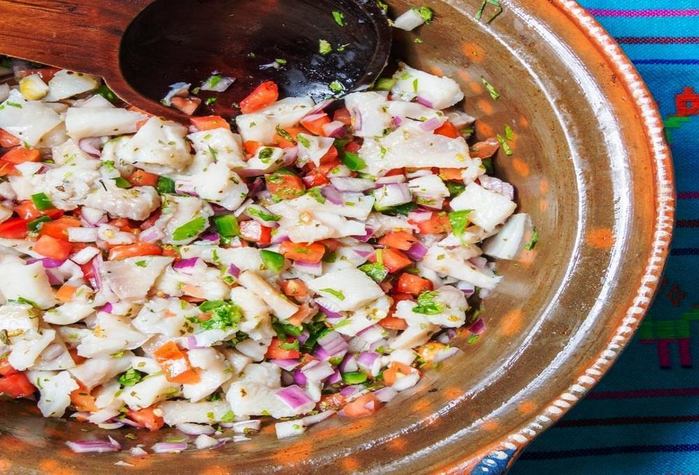 Descubra o sabor do verão com a receita rápida de Ceviche Tropical da Chef Carmem Brito